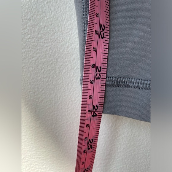 Lululemon Gray Align Leggings - Size 6 - Picture 6 of 9